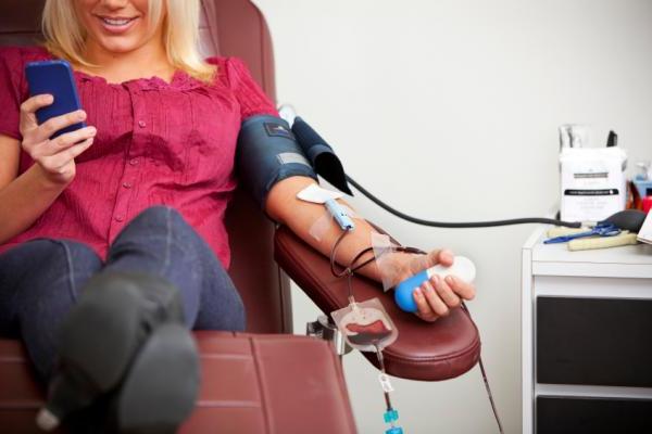 Научаваме дали е възможно да дарявате кръв по време на менструация